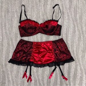 VTG Frederick’s Of Hollywood Black Red Lingerie Set Satin Ruffle Women’s Sz M&L